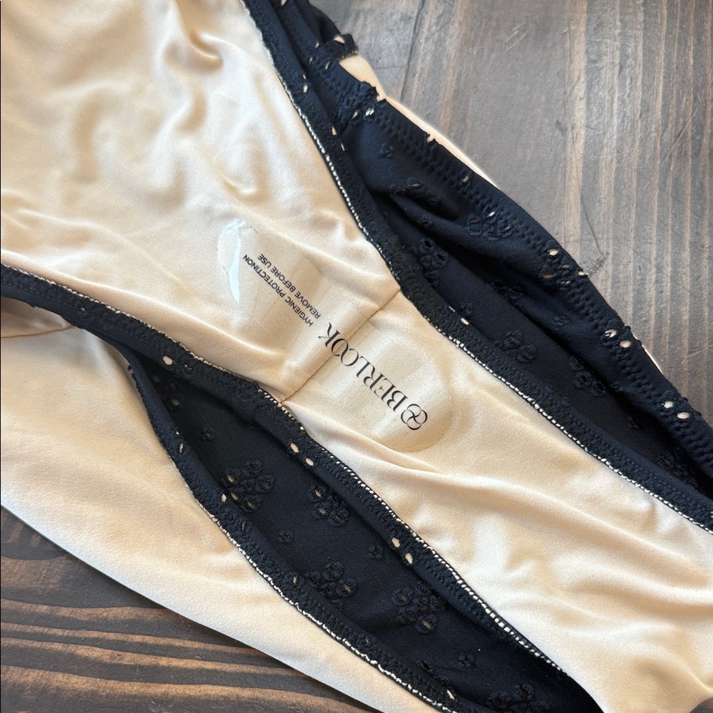 NWT Berlook Womens Black Floral Cutout One Piece Swimsuit Size Large - Picture 10 of 13